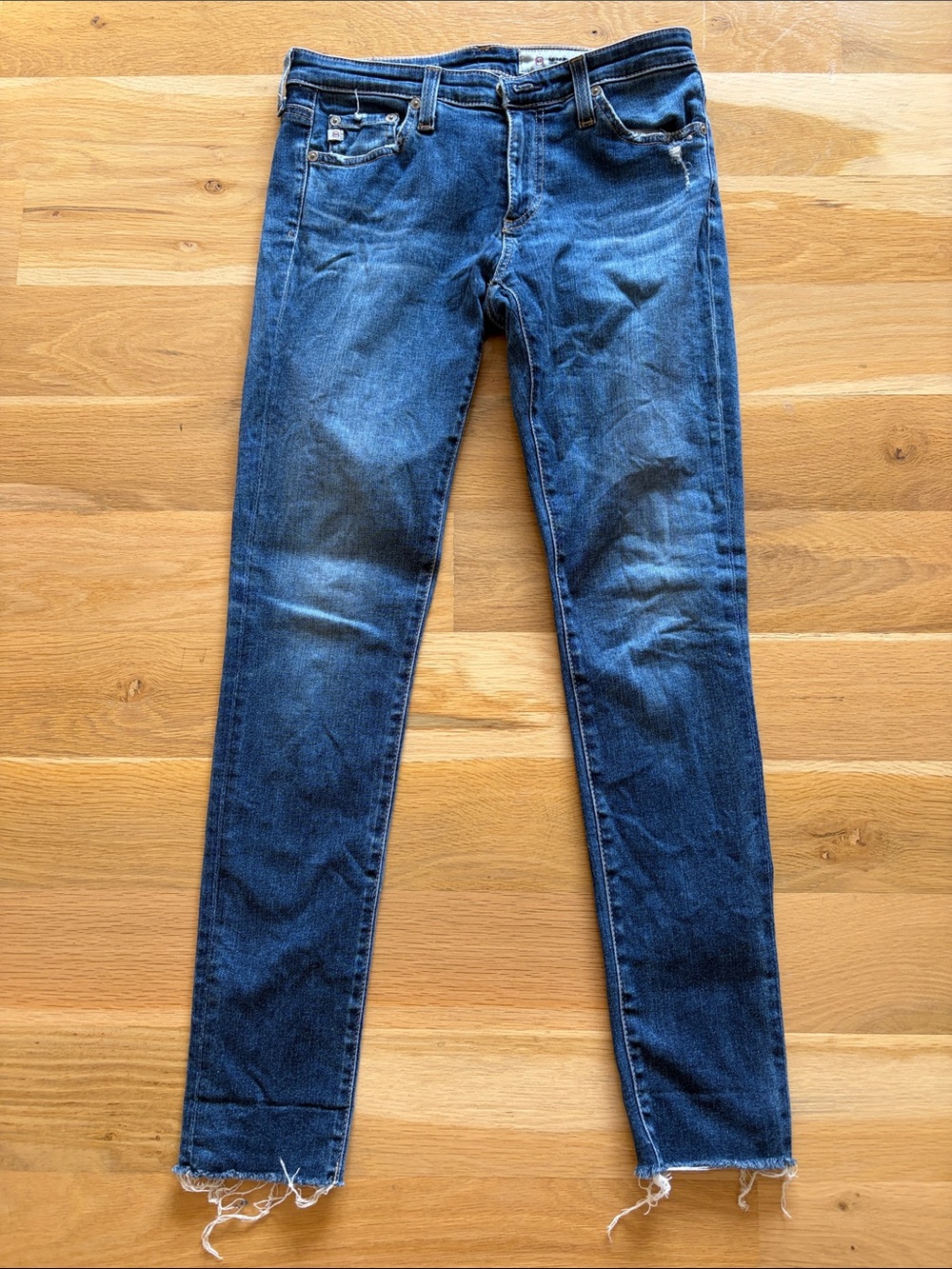 AG “the legging” ankle jeans size 26